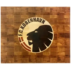 Skærebræt med FCK logo.